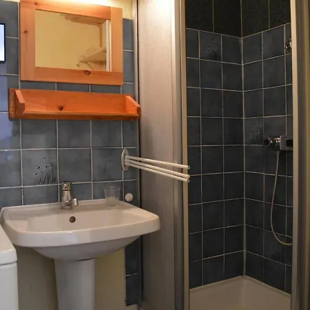 2p Avec Piscine, Tennis Et Parking A Pierre La - Fr-1-229d-419 Apartment *